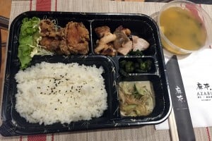 セブのハルカのお昼の食事は日本食お弁当