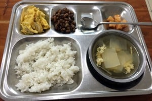 バコロド留学で格安で人気のイールームの食事、朝ご飯パート2。値段重視の生徒にオススメ