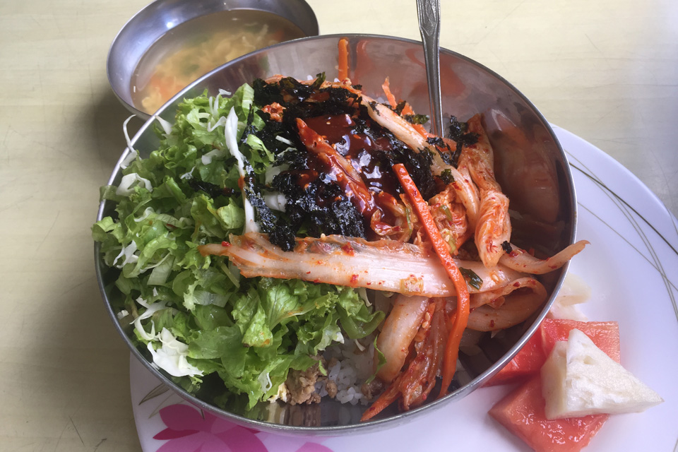 バギオのHELPマーティンス校の食事は韓国料理
