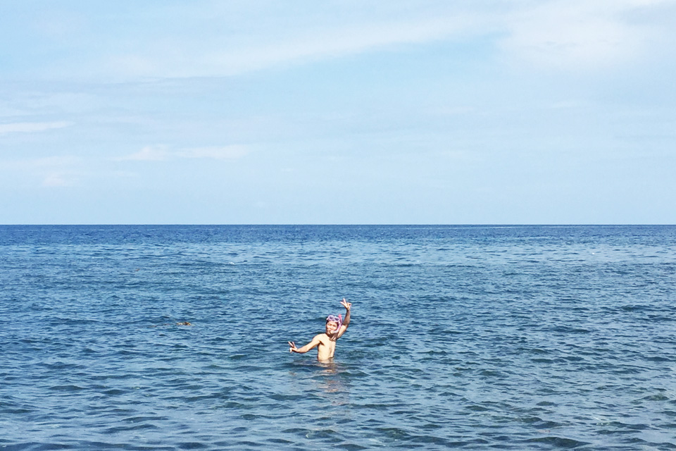 フィリピン留学で週末はドゥマゲテの海で泳ぐ