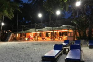 ボラカイ島にはビーチサイドにリゾートホテルがたくさんあります。