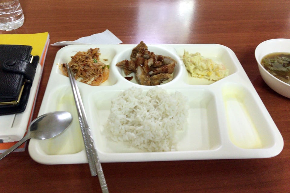 セブJICの食事は韓国料理