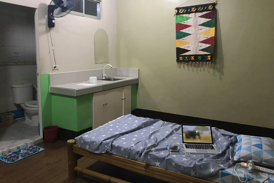 マニラのラグナにある学校PLCの個室部屋