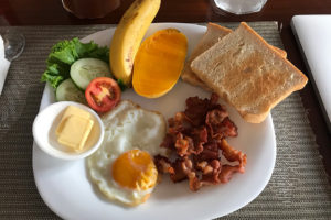 EIDESの生徒は朝食はホテルで食べます。マリアフェインの朝ごはん