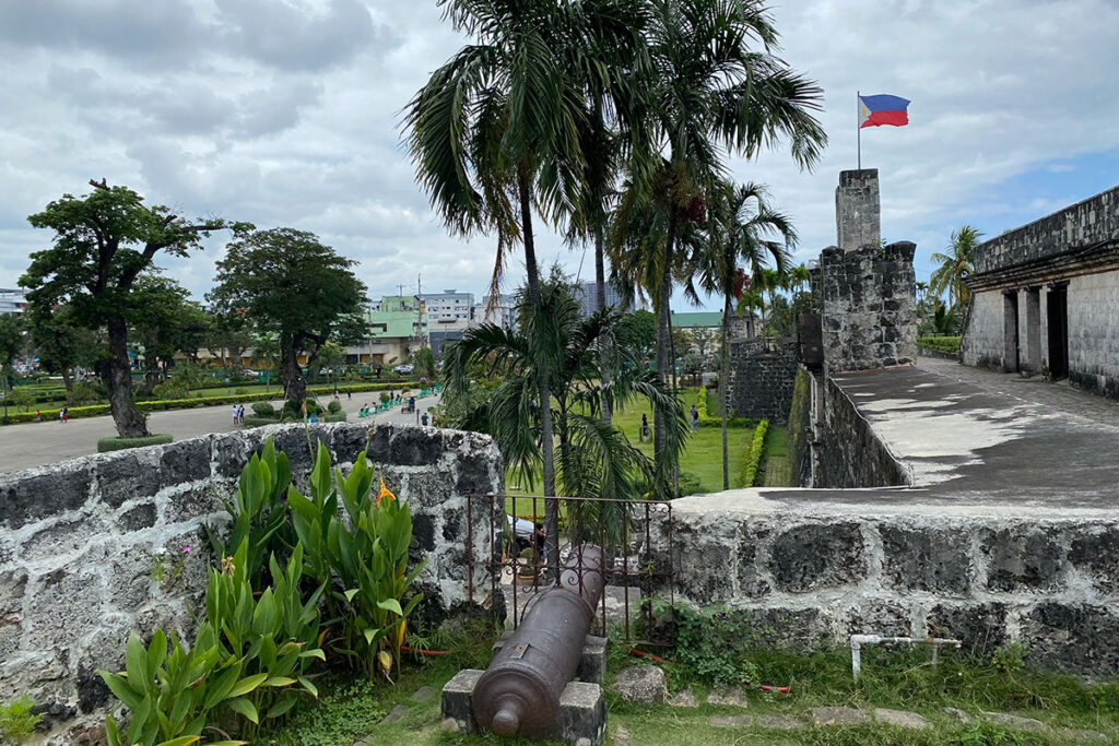 サン・ペドロ要塞の壁の砲台