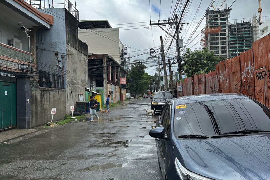 セブシティの語学学校付近の道