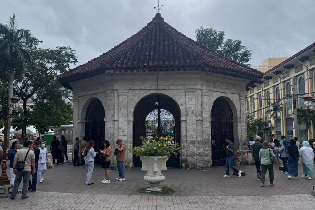 マゼランクロス